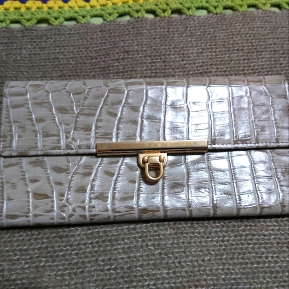 Brand new leather wallet - Picture 1 of 6